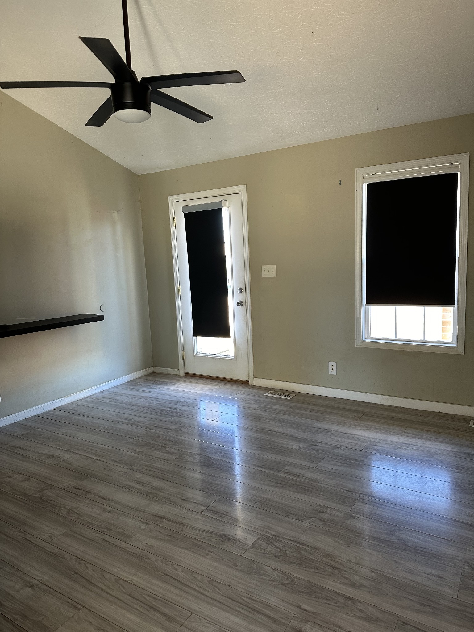 2827 Rome Lane Clarksville, TN 37040 - Photo 6 of 16 Gallery Image 6