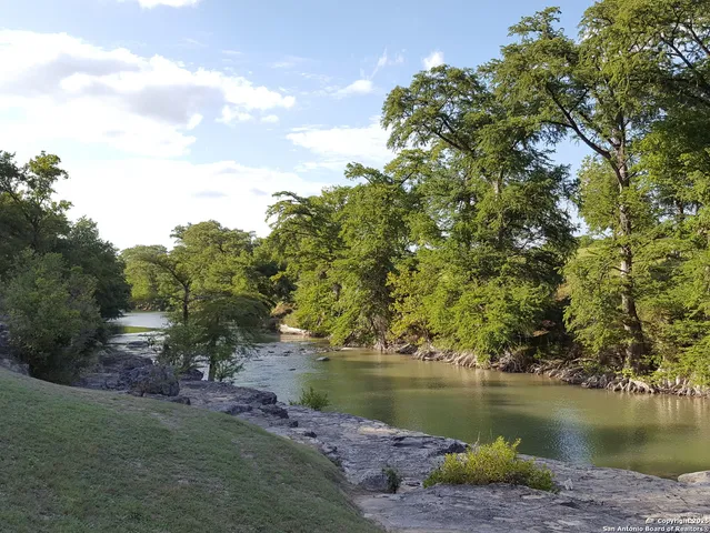 $821,000 | 501 River Mountain Drive, Boerne, TX 78006
