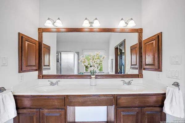 $785,000 | 501 River Mountain Drive, Boerne, TX 78006