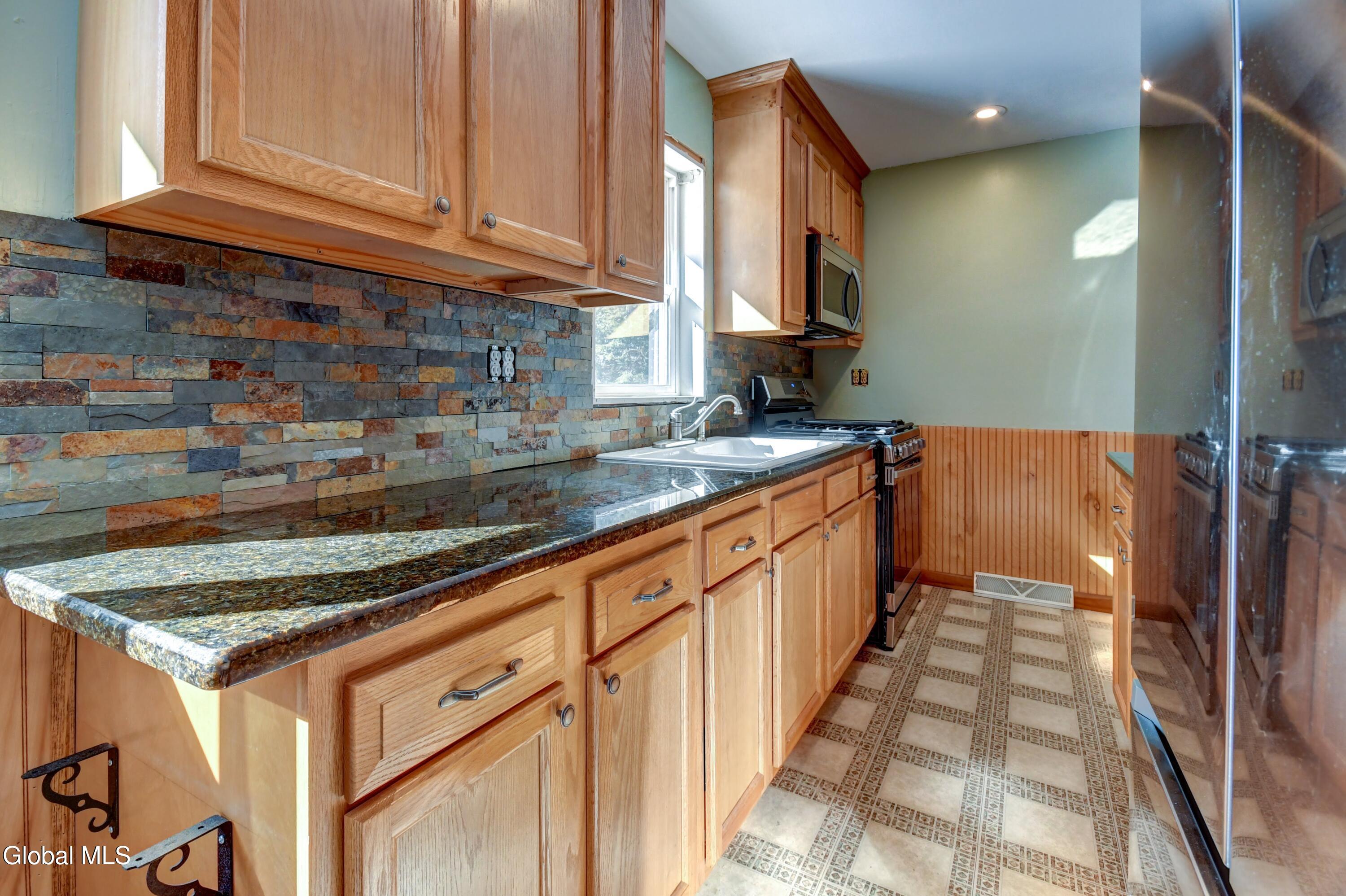 361 County Road 158 Perth, NY 12095 - Photo 12 of 71 361 County Highway 158-25