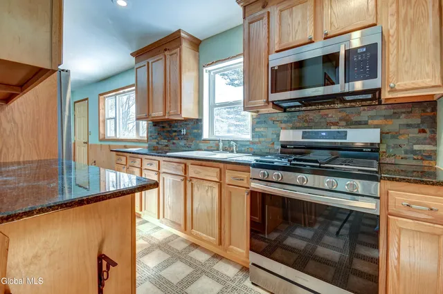 $274,999 | 361 County Road 158, Perth, NY 12095