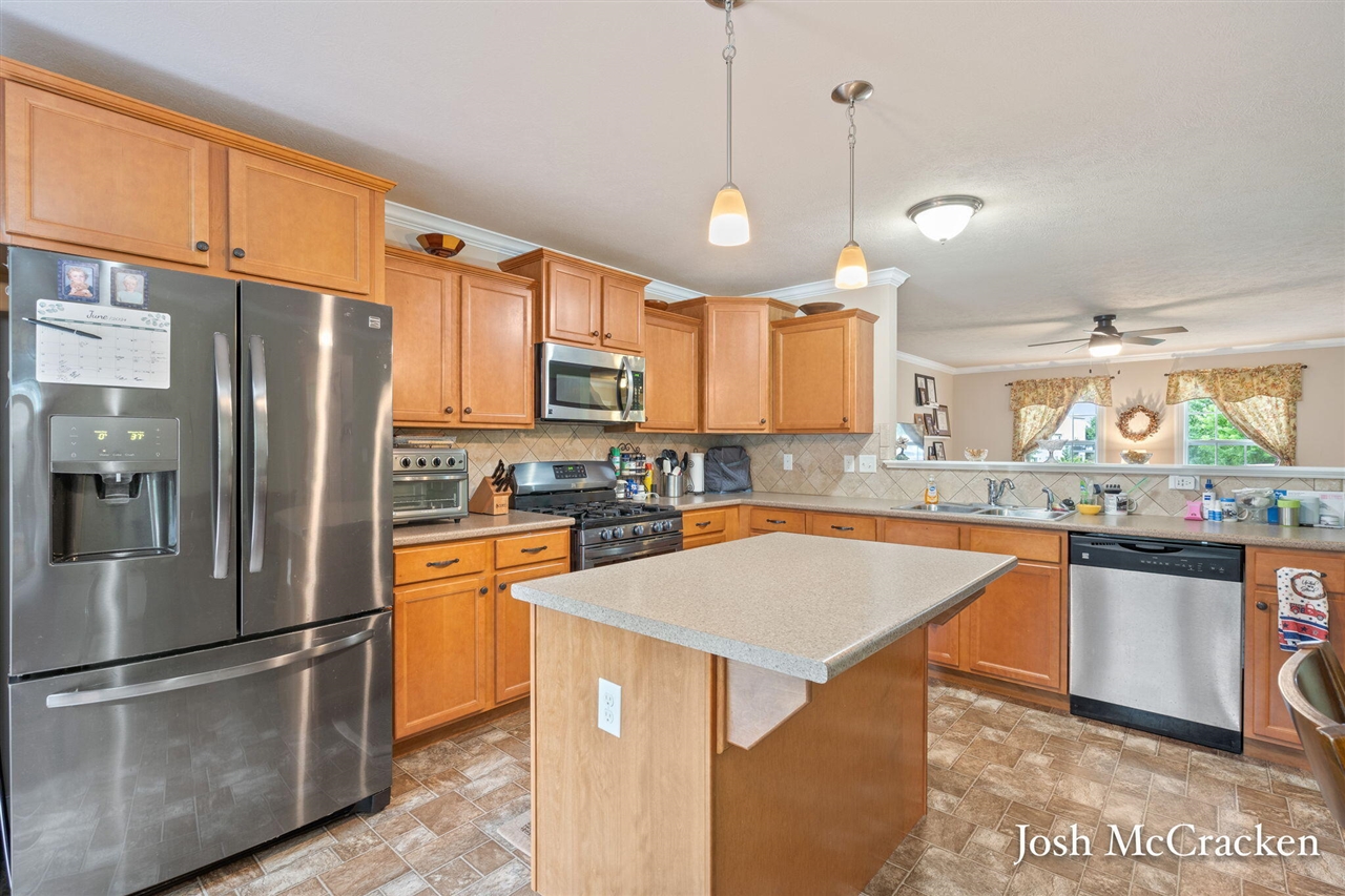 11630 Barnsley Road Lowell, MI 49331 - Photo 10 of 32