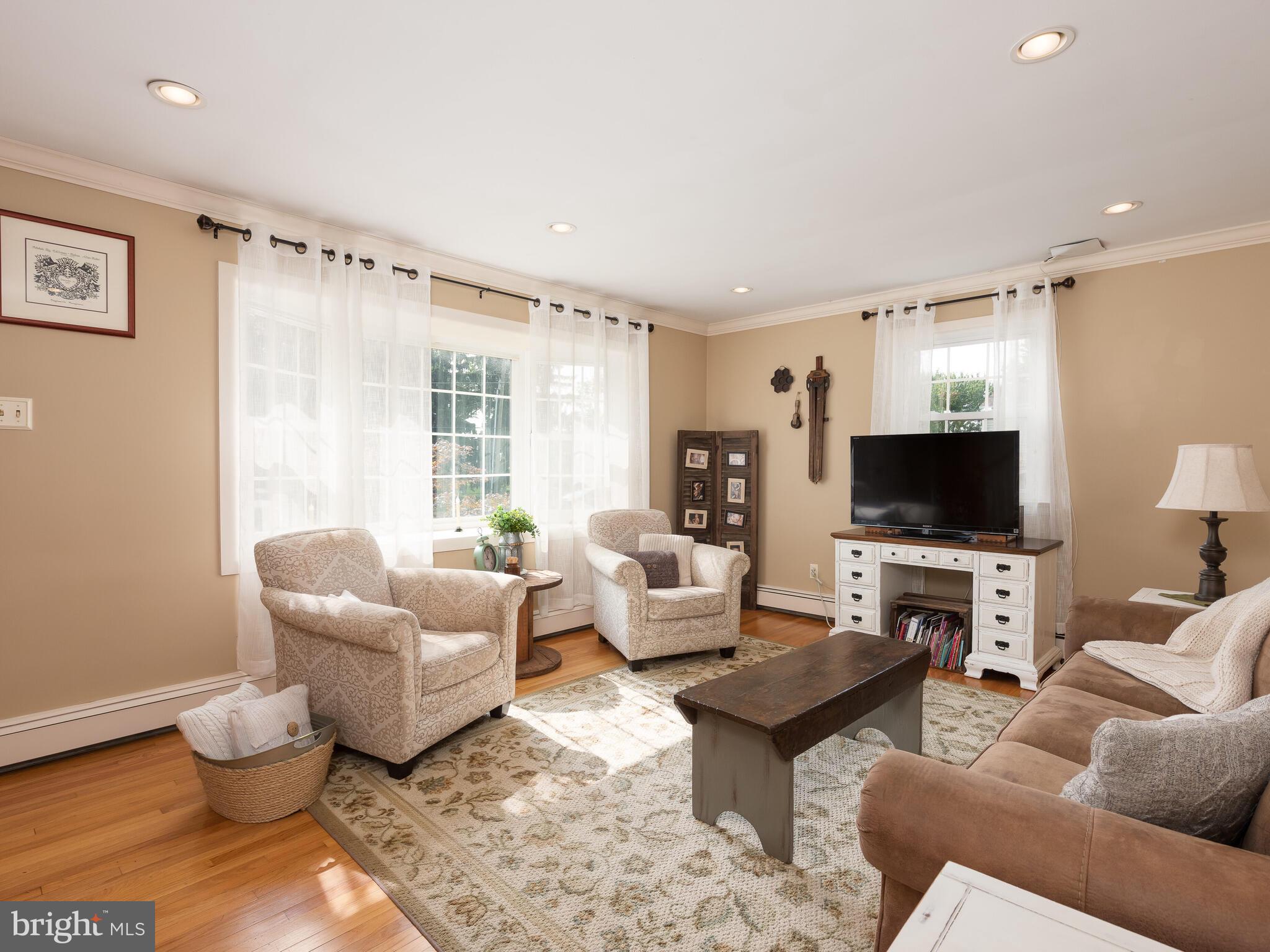 1419 County Line Road Bechtelsville, PA 19505 - Photo 8 of 32 Gallery Image 8