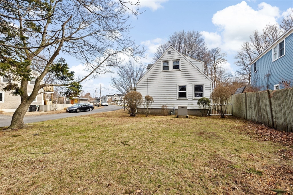 23 Foam Road Scituate, MA 02066 - Photo 20 of 24