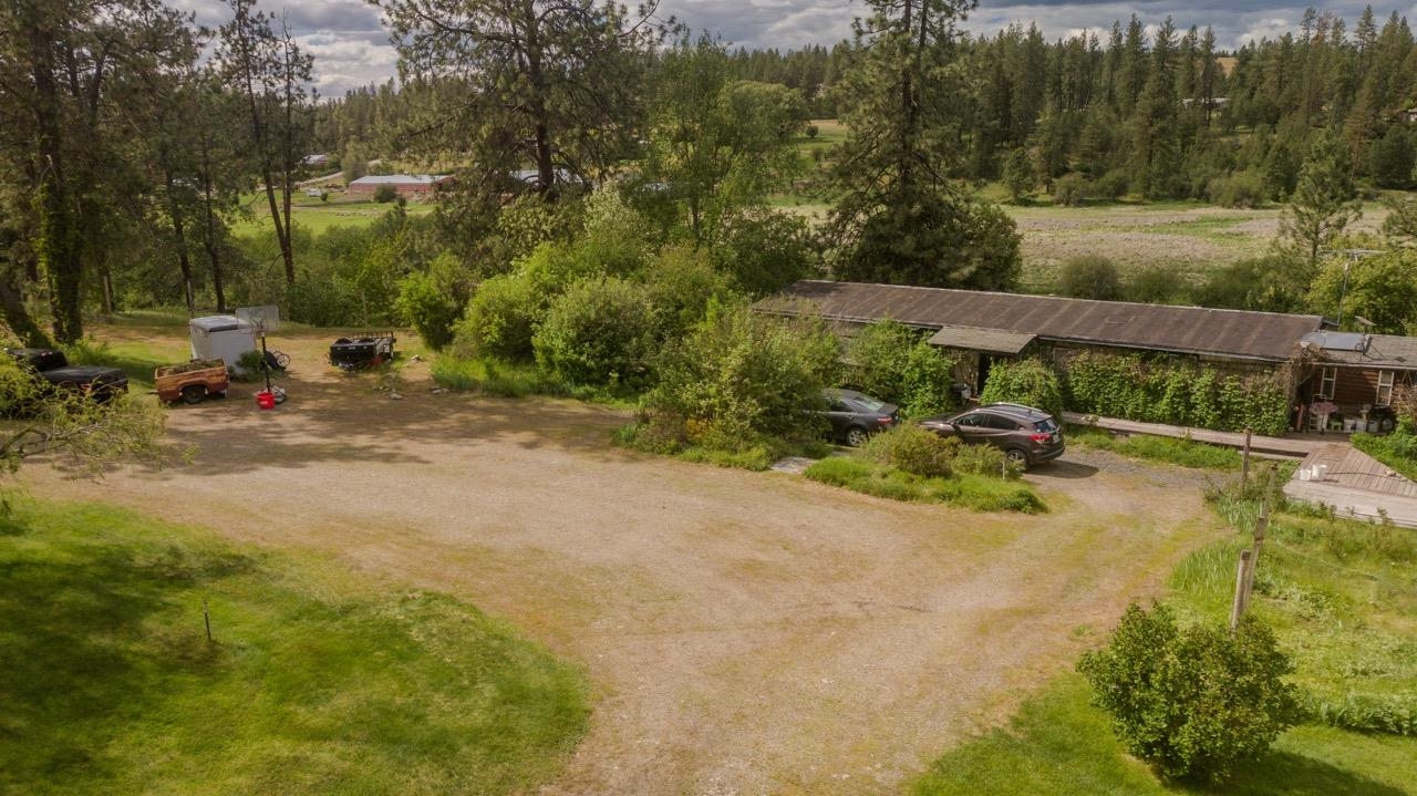 36019 North Milan Elk Road Chattaroy, WA 99003 - Photo 9 of 47