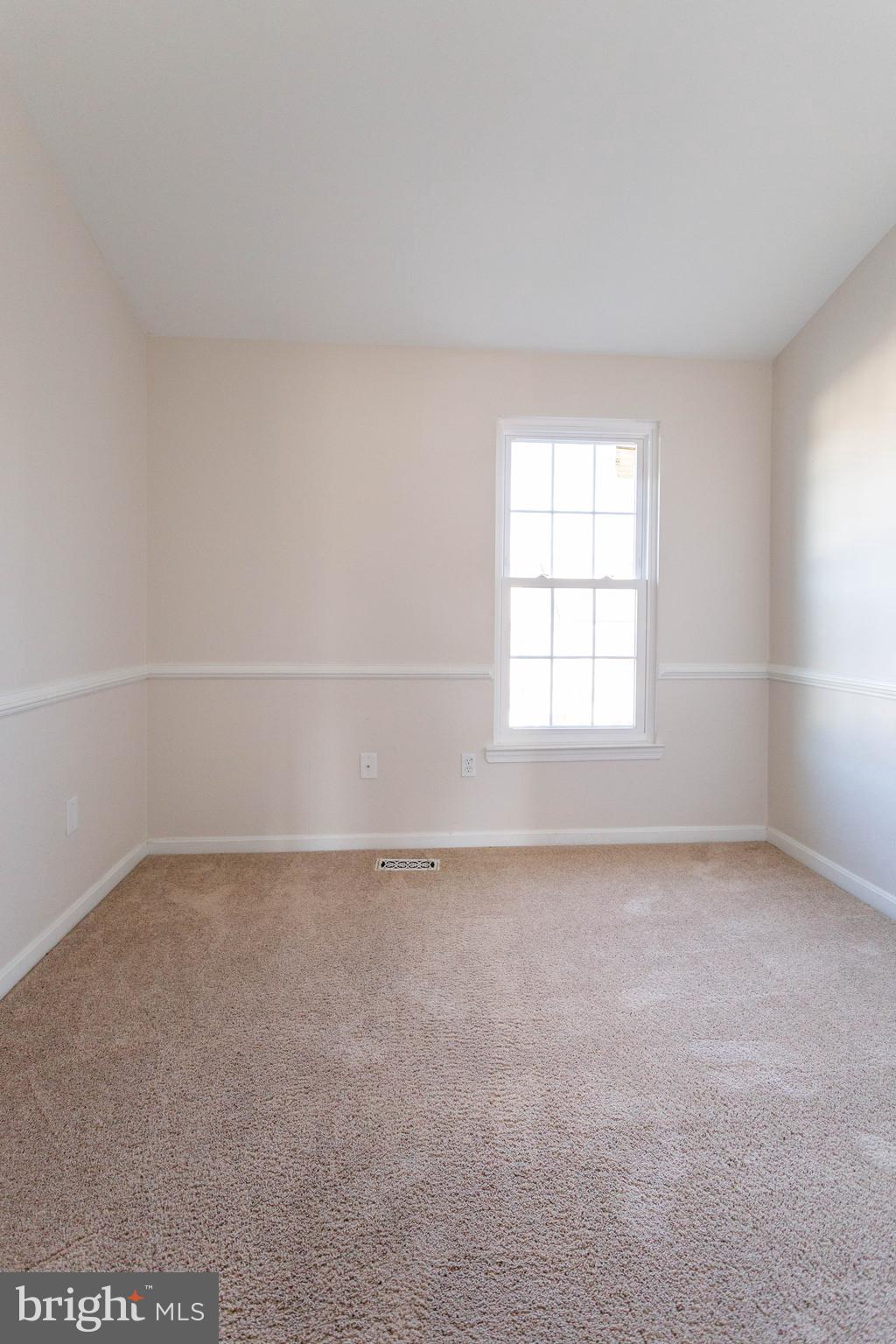 2427 Quilting Bee Road Baltimore, MD 21228 - Photo 17 of 26 Bedroom 3