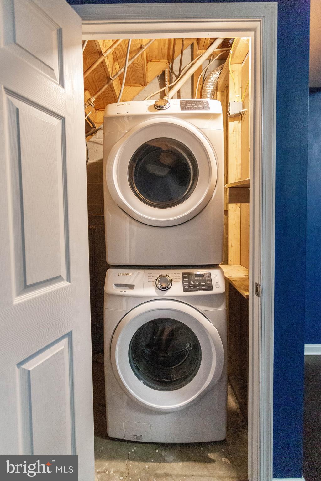2427 Quilting Bee Road Baltimore, MD 21228 - Photo 23 of 26 Laundry