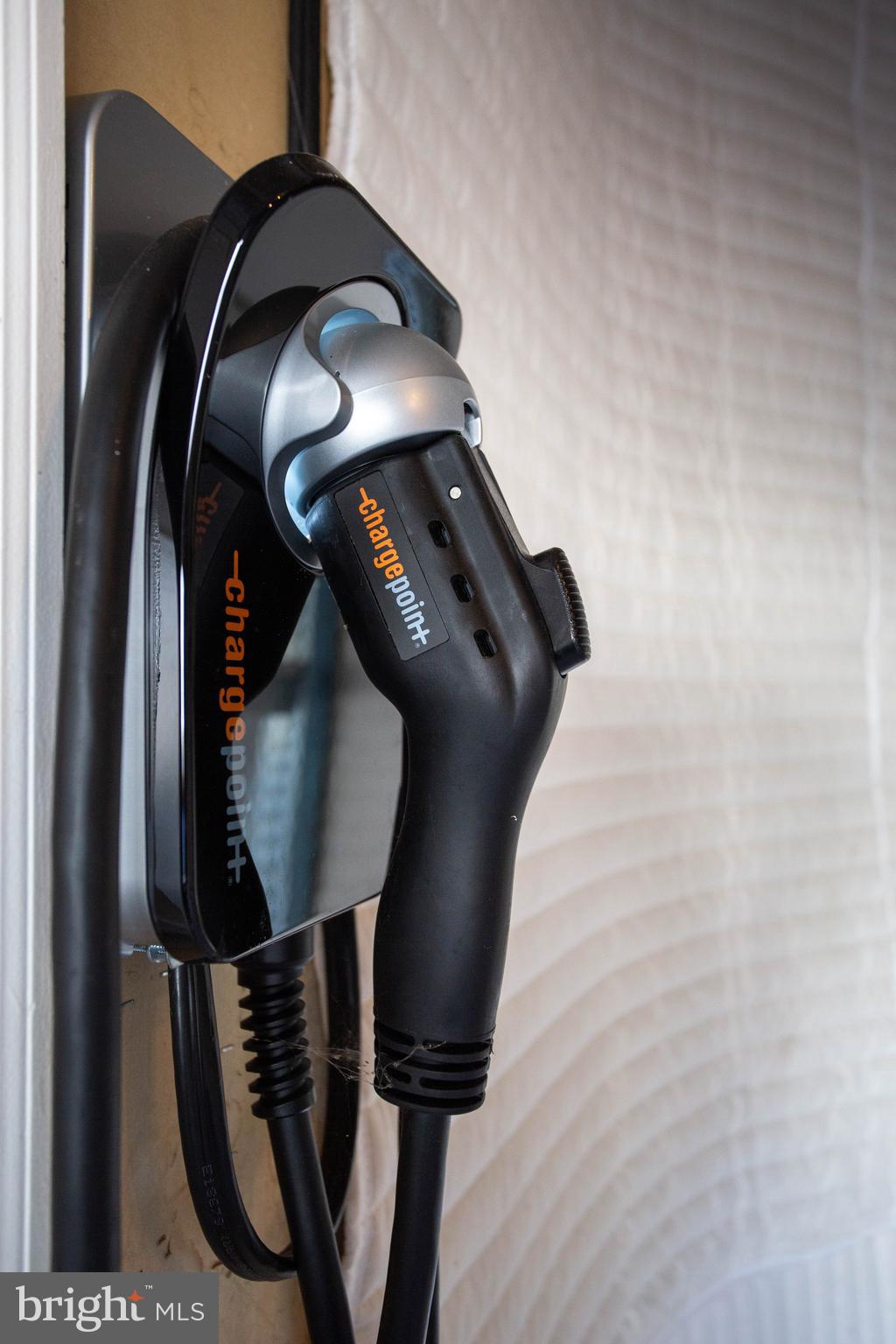 2427 Quilting Bee Road Baltimore, MD 21228 - Photo 25 of 26 Electric Car Charger
