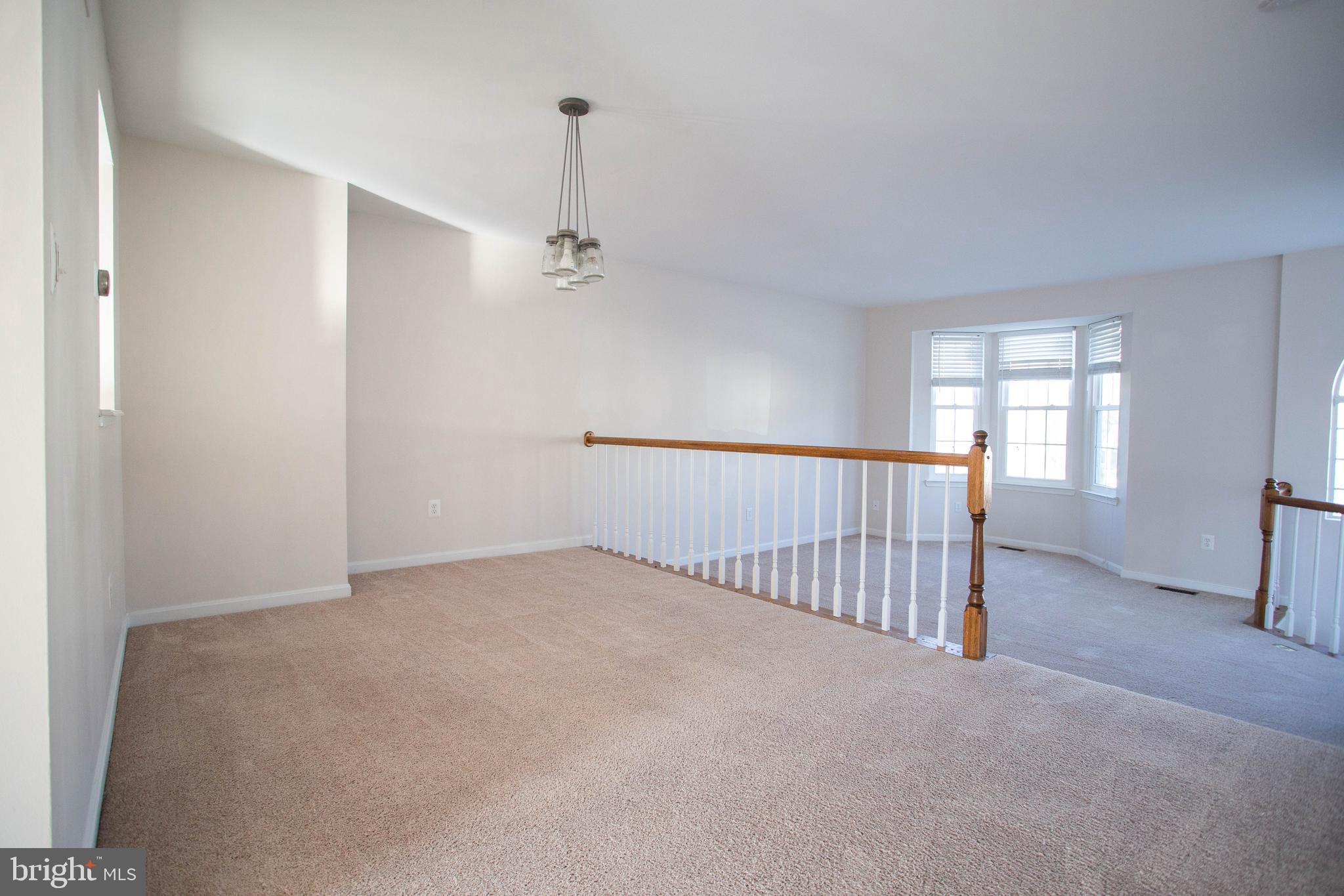 2427 Quilting Bee Road Baltimore, MD 21228 - Photo 4 of 26 Dining Room