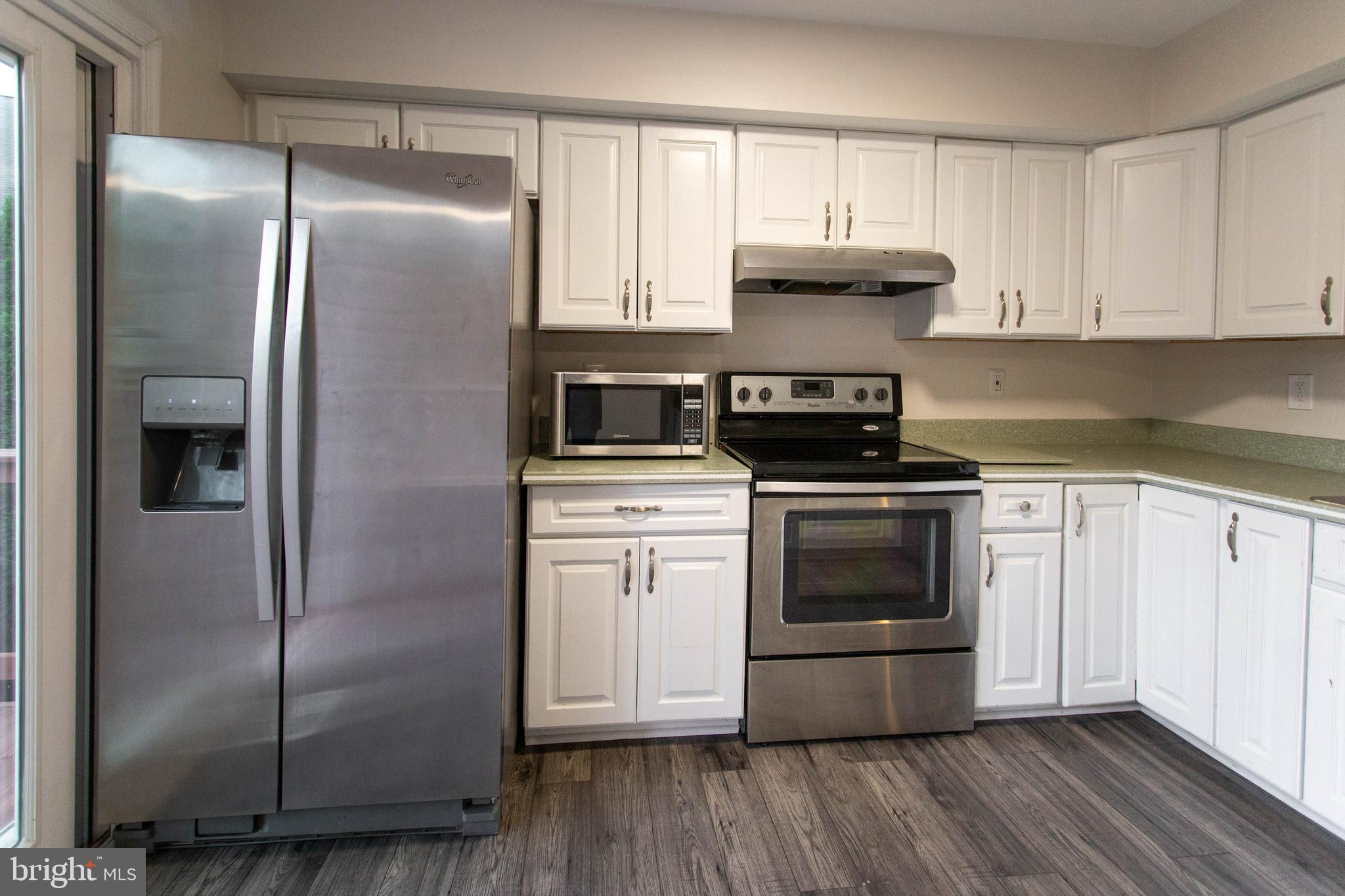 2427 Quilting Bee Road Baltimore, MD 21228 - Photo 7 of 26 Kitchen
