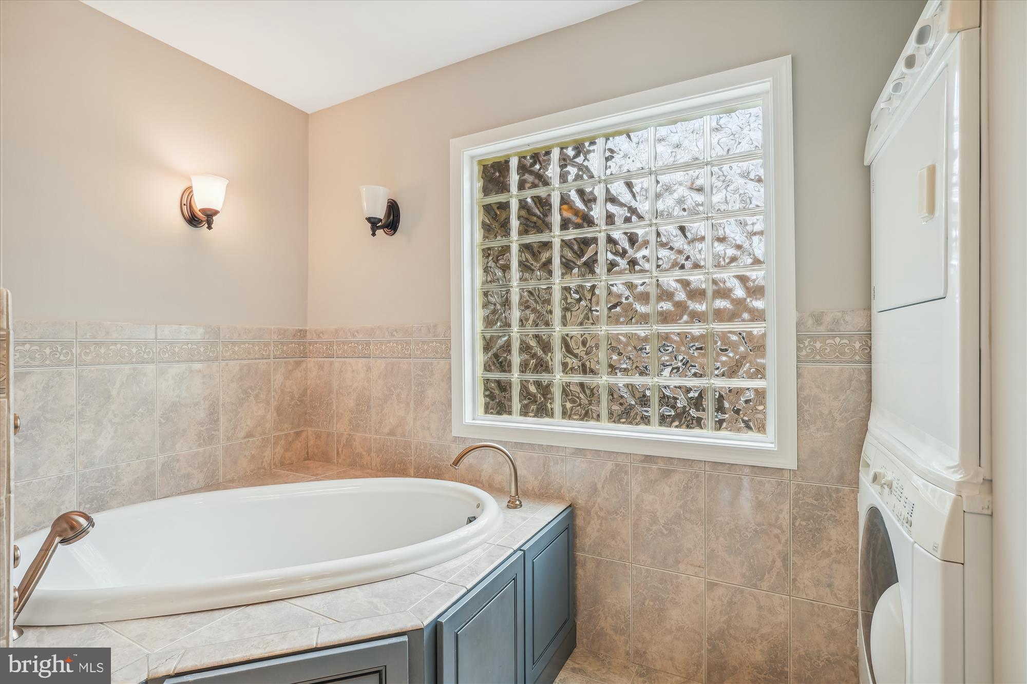 10703 Midsummer Drive Reston, VA 20191 - Photo 17 of 90 Gallery Image 17