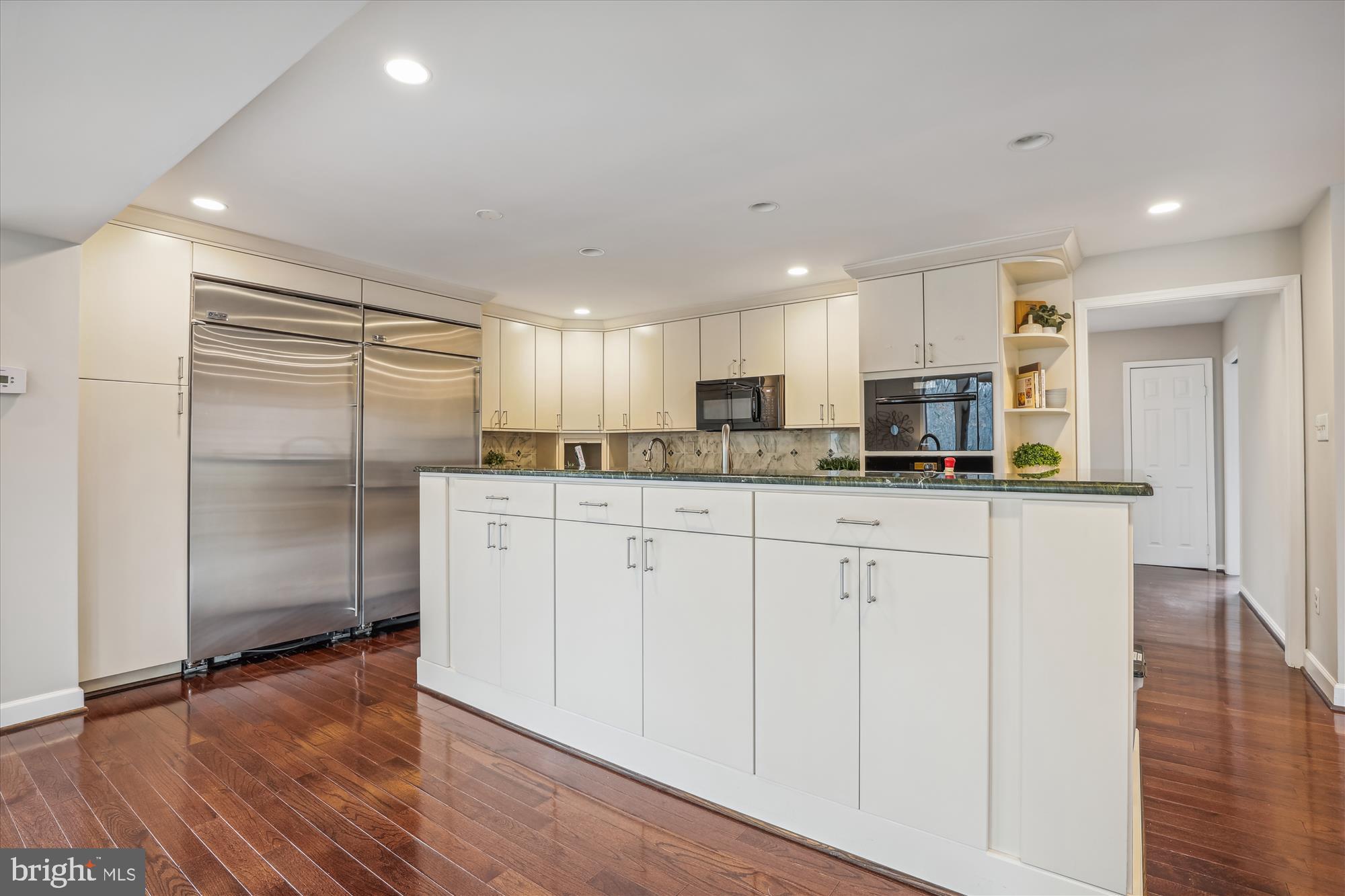 10703 Midsummer Drive Reston, VA 20191 - Photo 21 of 90 Gallery Image 21