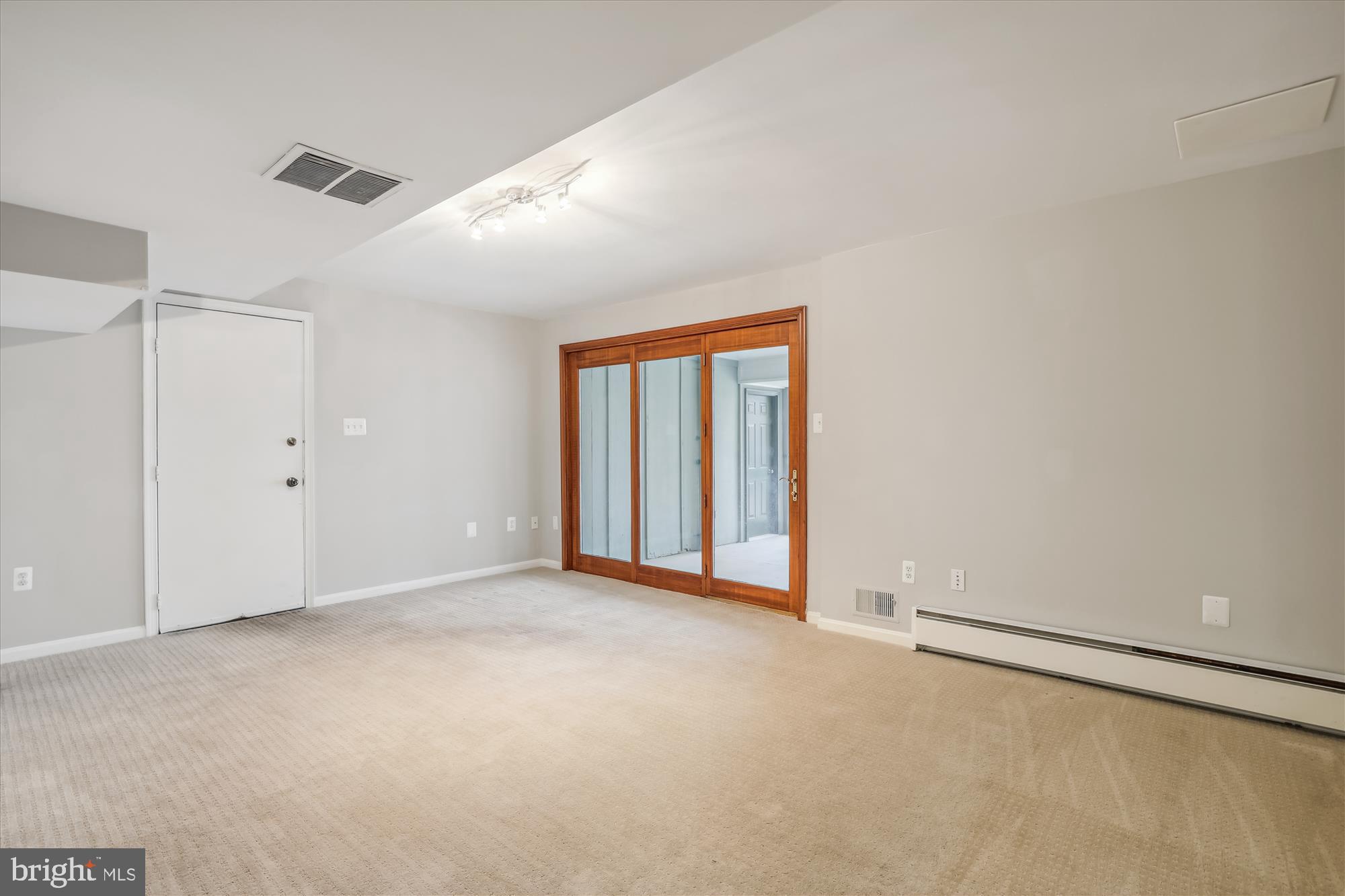 10703 Midsummer Drive Reston, VA 20191 - Photo 58 of 90 Gallery Image 58
