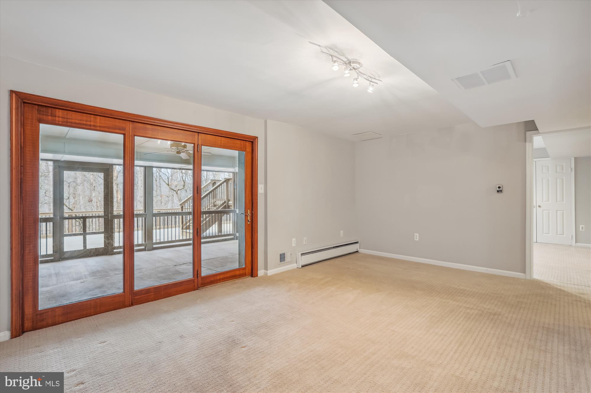 10703 Midsummer Drive Reston, VA 20191 - Photo 59 of 90 Gallery Image 59