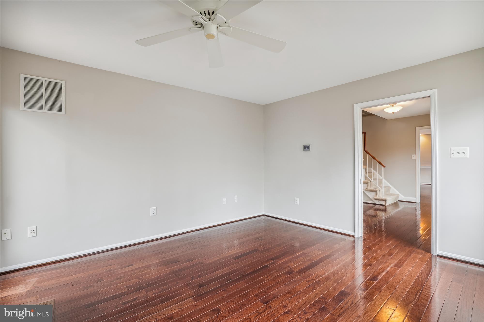 10703 Midsummer Drive Reston, VA 20191 - Photo 10 of 90 Gallery Image 10