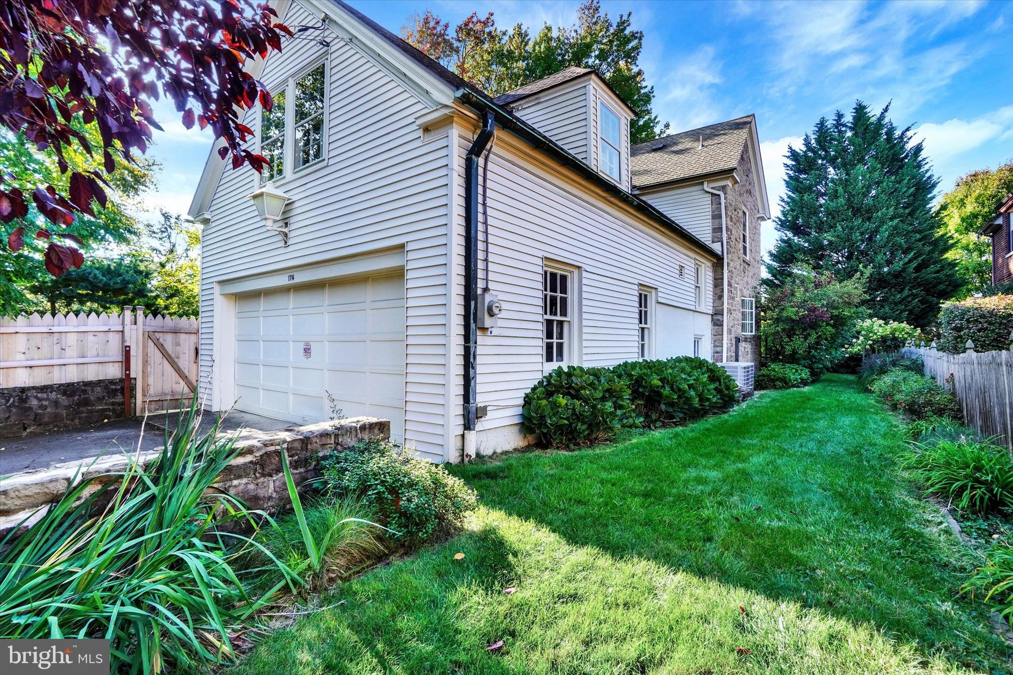 174 Merion Road York, PA 17403 - Photo 47 of 48 Attached garage