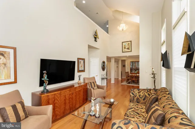 $450,000 | 8806 Howard Forest Lane, Unit 8806, Pikesville, MD 21208