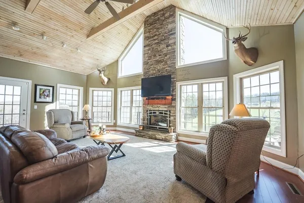 $1,195,000 | 4589 Franklin Pike Southeast, Floyd, VA 24091