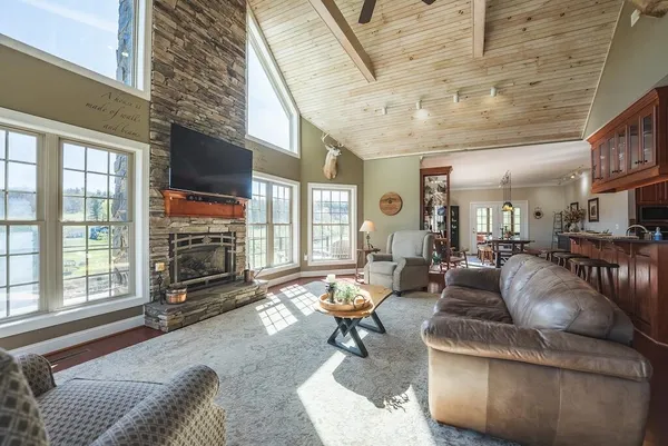 $1,195,000 | 4589 Franklin Pike Southeast, Floyd, VA 24091