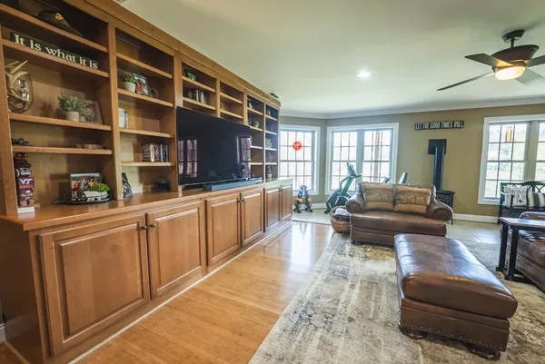 $1,195,000 | 4589 Franklin Pike Southeast, Floyd, VA 24091