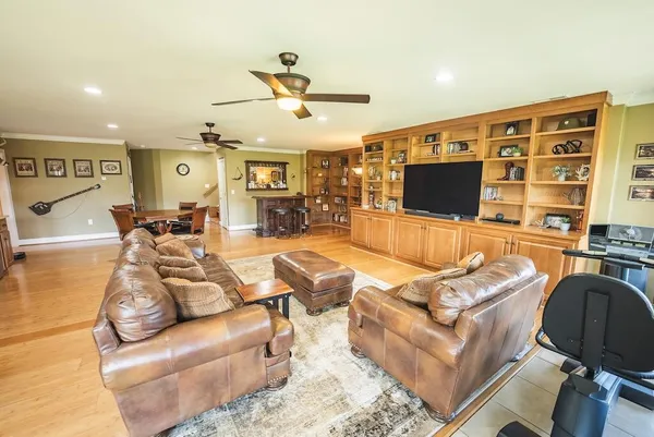 $1,195,000 | 4589 Franklin Pike Southeast, Floyd, VA 24091