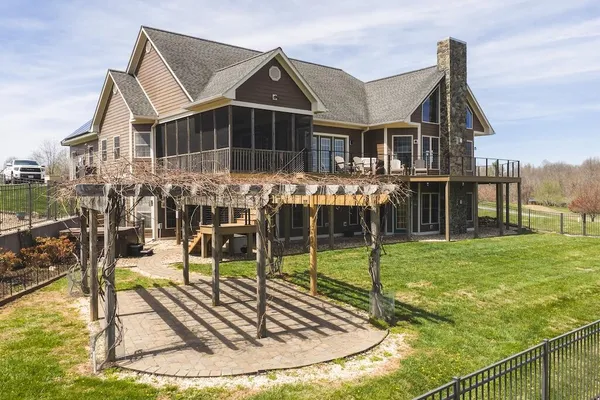 $1,195,000 | 4589 Franklin Pike Southeast, Floyd, VA 24091