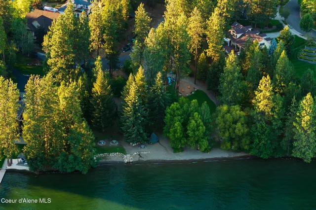 $690,000 | 102 Riverwood Court, Post Falls, ID 83854