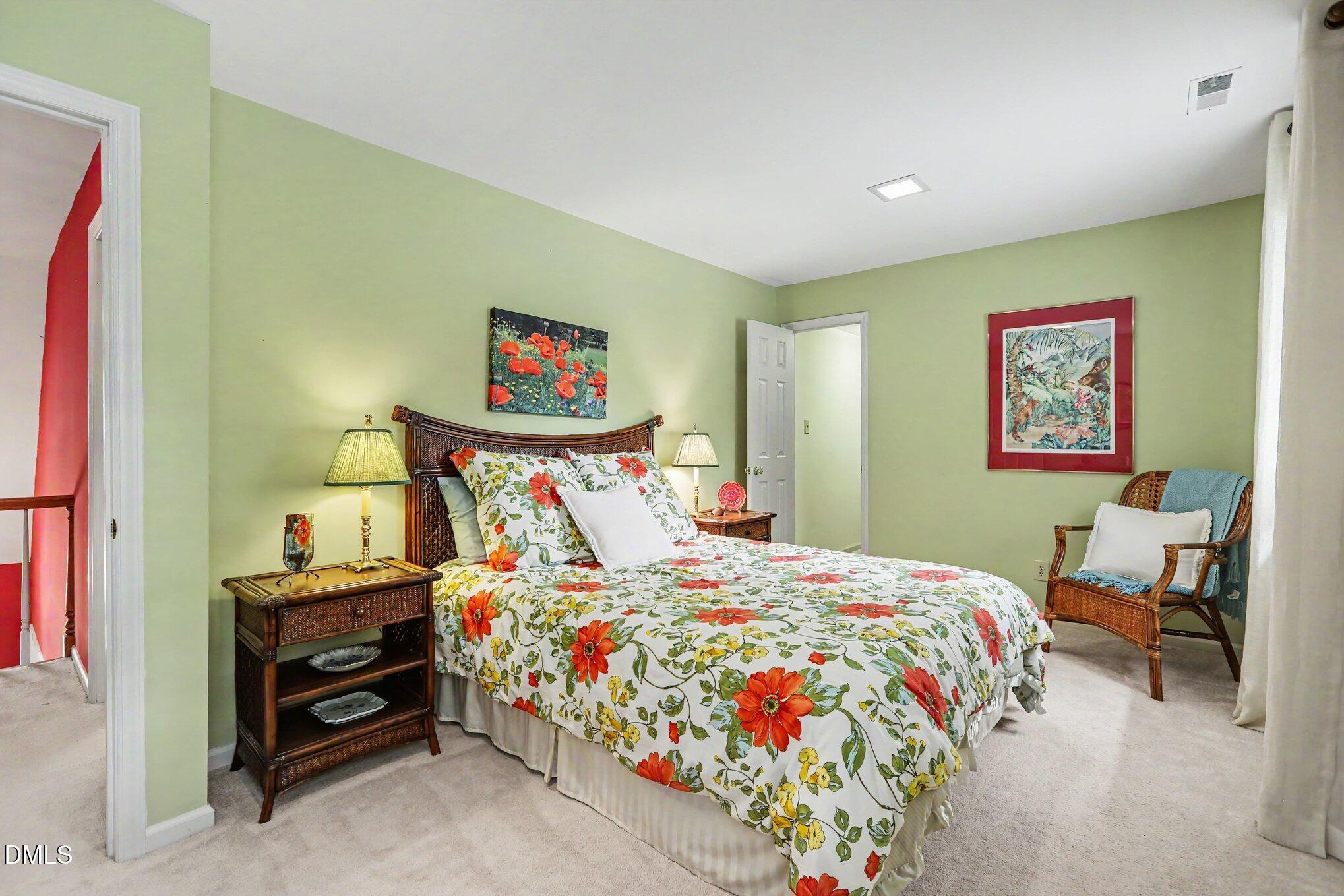 15 Chippers Way Durham, NC 27705 - Photo 26 of 45 040_file_3359