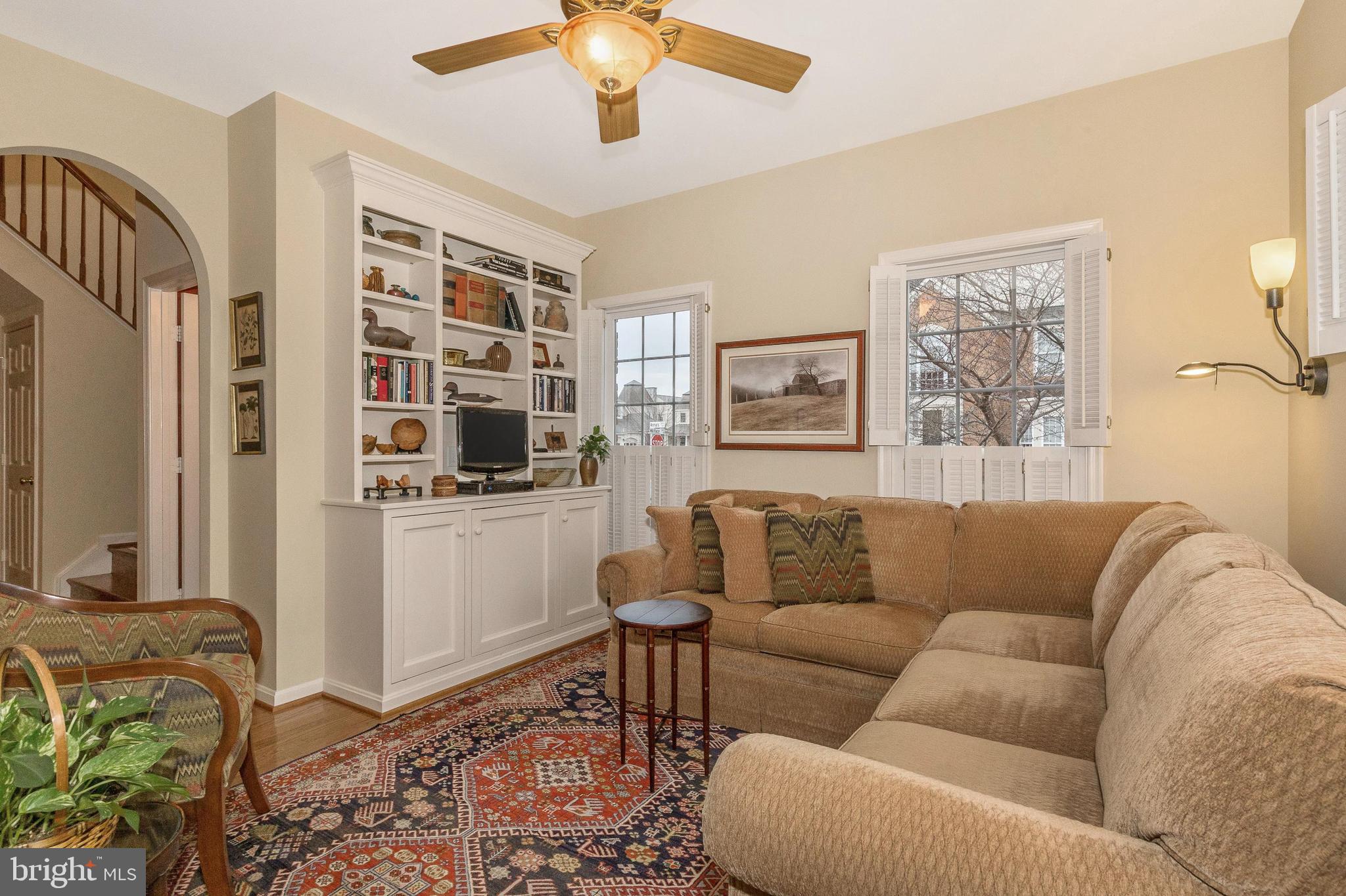 2618 Mill Race Road Frederick, MD 21701 - Photo 12 of 39 Convenient family room built-ins.