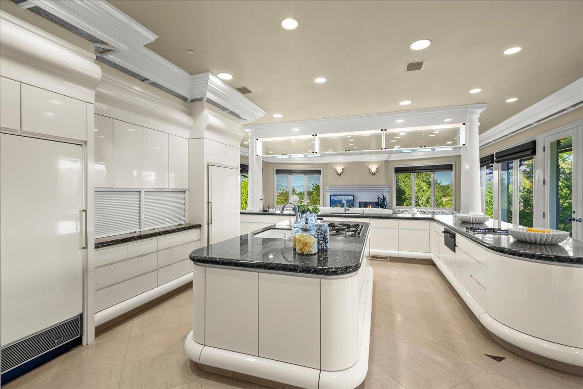 14467 Sobey Road Saratoga, CA 95070 - Photo 14 of 61