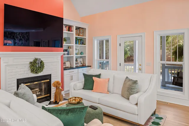 $1,099,000 | 8803 Sawmill Creek Lane, Wilmington, NC 28411