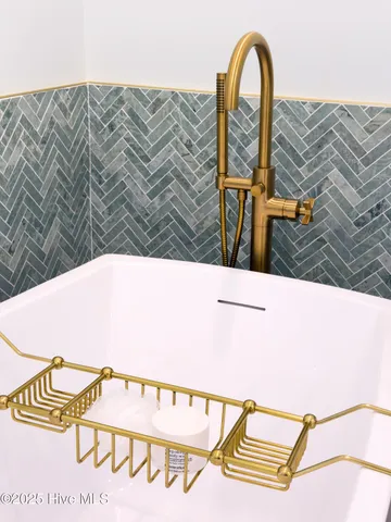 $1,099,000 | 8803 Sawmill Creek Lane, Wilmington, NC 28411