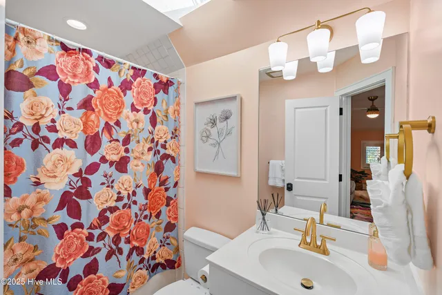 $1,099,000 | 8803 Sawmill Creek Lane, Wilmington, NC 28411