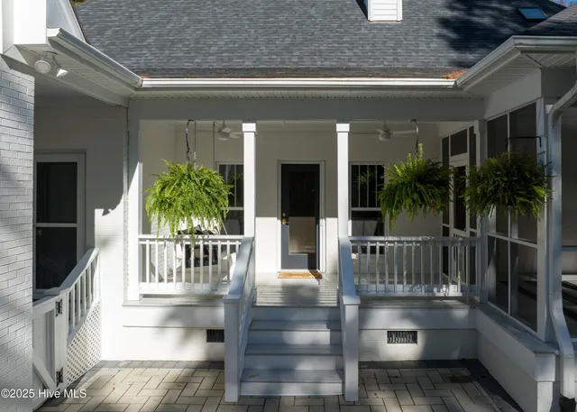 $1,099,000 | 8803 Sawmill Creek Lane, Wilmington, NC 28411