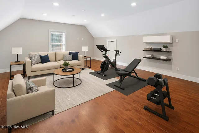 $1,099,000 | 8803 Sawmill Creek Lane, Wilmington, NC 28411