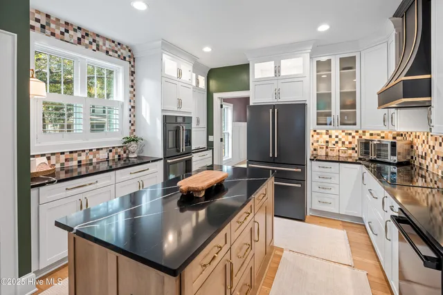 $1,099,000 | 8803 Sawmill Creek Lane, Wilmington, NC 28411