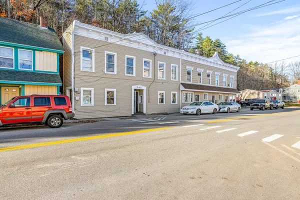 $749,900 | 547 White Mountain Highway, Milton, NH 03851