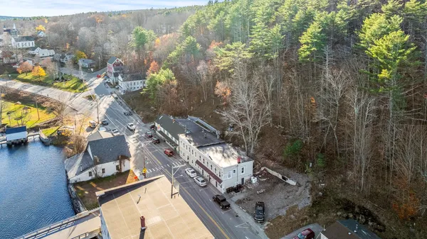 $749,900 | 547 White Mountain Highway, Milton, NH 03851