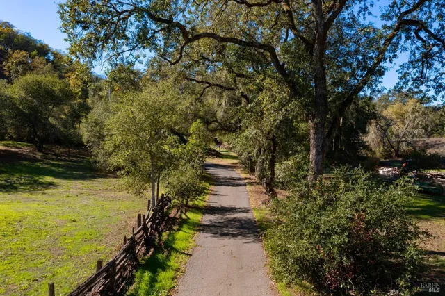 $1,850,000 | 5100 West Soda Rock Lane, Healdsburg, CA 95448