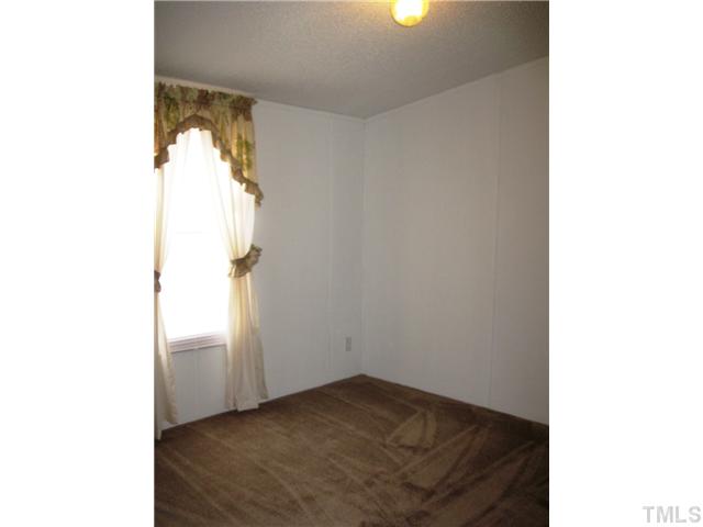 1601 Morgan Road Benson, NC 27504 - Photo 17 of 25 Gallery Image 17