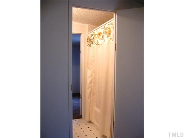 1601 Morgan Road Benson, NC 27504 - Photo 19 of 25 A "jack and jill" bathroom between two secondary bedrooms - how nice it that?