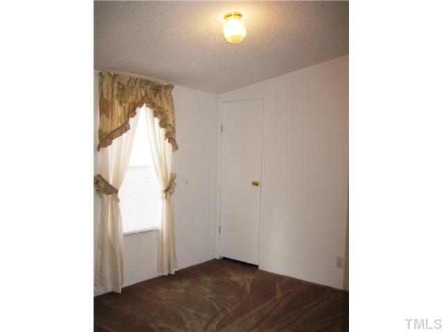 1601 Morgan Road Benson, NC 27504 - Photo 9 of 25 This room would make a great home office!