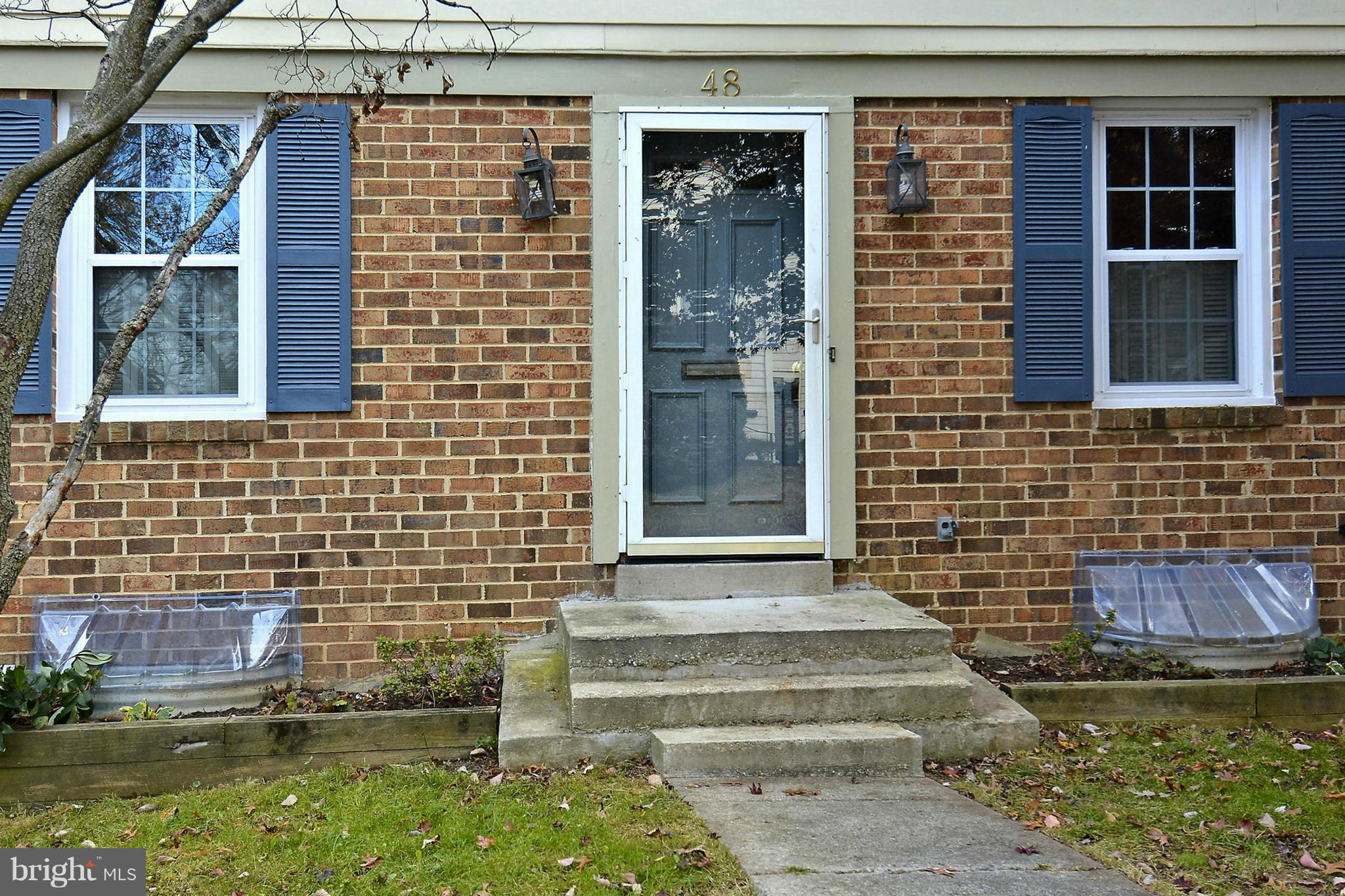 48 Oak Shade Road Gaithersburg, MD 20878 - Photo 22 of 30 Park at your front door-assigned spaces