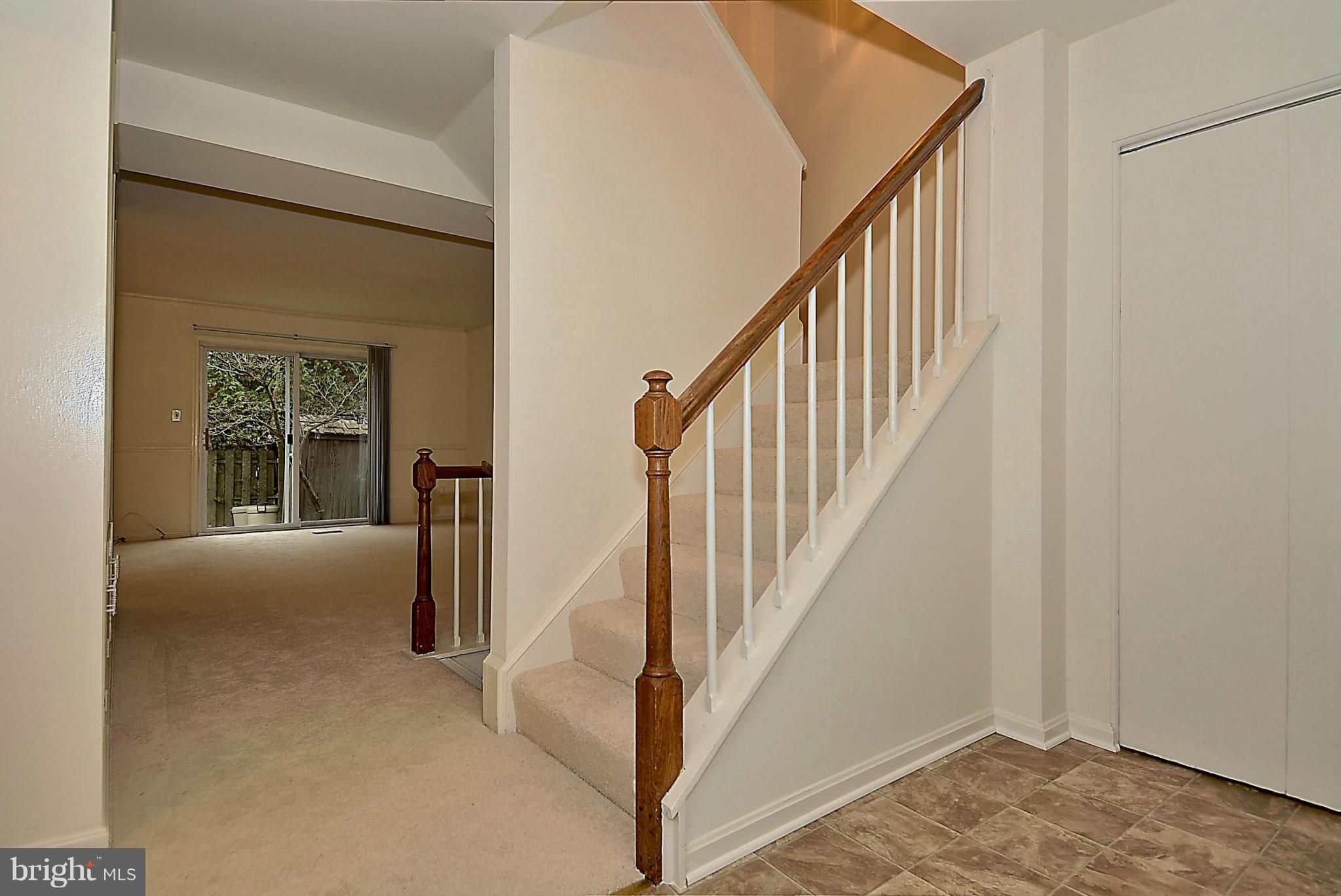48 Oak Shade Road Gaithersburg, MD 20878 - Photo 8 of 30 Entrance Foyer
