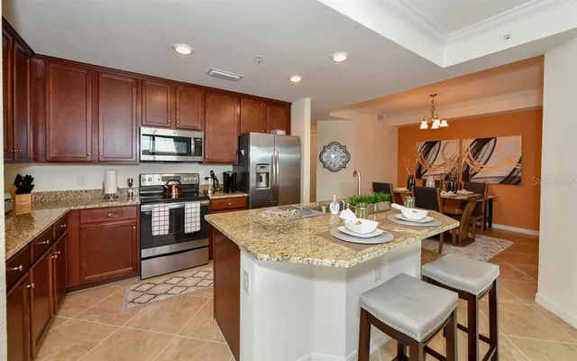 $2,800 | 17006 Vardon Terrace, Unit 208, Bradenton, FL 34211