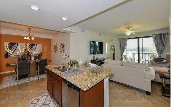 $2,950 | 17006 Vardon Terrace, Unit 208, Bradenton, FL 34211