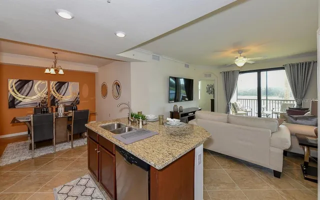 $2,800 | 17006 Vardon Terrace, Unit 208, Bradenton, FL 34211