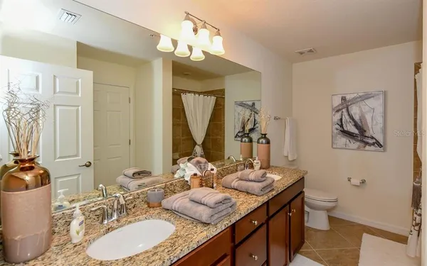 $2,950 | 17006 Vardon Terrace, Unit 208, Bradenton, FL 34211