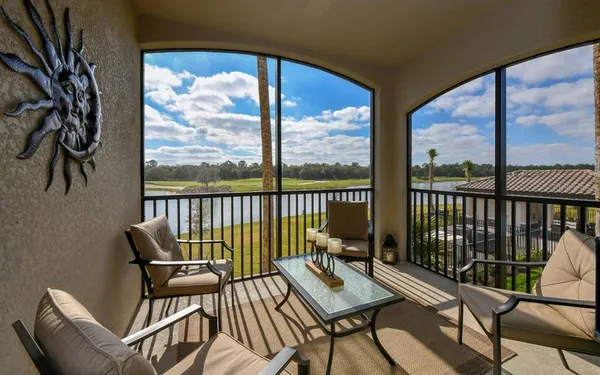 $2,950 | 17006 Vardon Terrace, Unit 208, Bradenton, FL 34211