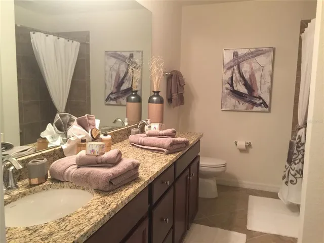 $2,800 | 17006 Vardon Terrace, Unit 208, Bradenton, FL 34211